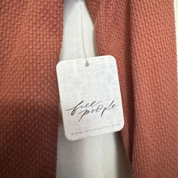 Free People Mikah Notch Neck Top Thermal Fair Isle Sleeves Autumn Combo XS NWT‎ - Picture 9 of 11